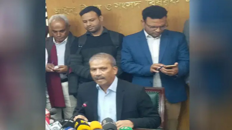 মুক্তমত প্রকাশ–সংক্রান্ত ও গায়েবি মামলা ফেব্রুয়ারির মধ্যে প্রত্যাহারের আশা আইন উপদেষ্টার